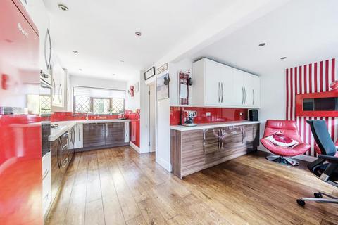 12 Bosman Drive, Windlesham, GU20 6JW