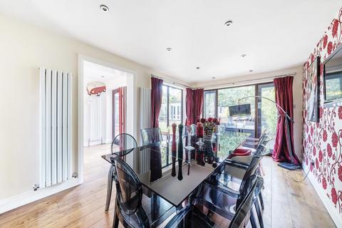 12 Bosman Drive, Windlesham, GU20 6JW
