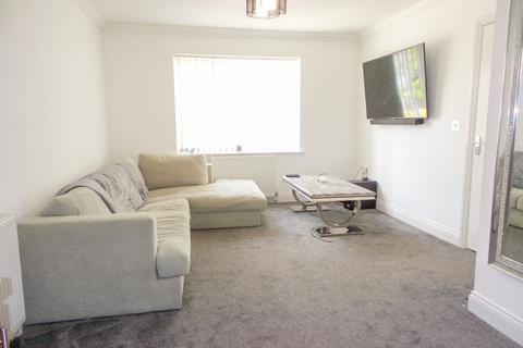 2 bedroom flat to rent, Riverview Walk, Hockley, SS5