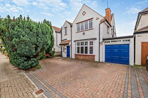 72 Cecil Park, Pinner, HA5 5HH