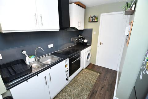 2 bedroom flat for sale - Elishaw Road, Salford, M5