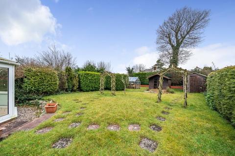 2 bedroom detached bungalow for sale, Llandrindod,  Powys,  LD1