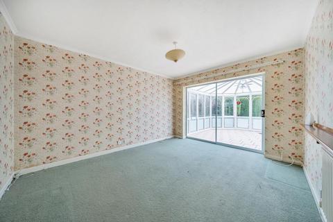 30 Pentrosfa Road, Llandrindod Wells, LD1 5NL