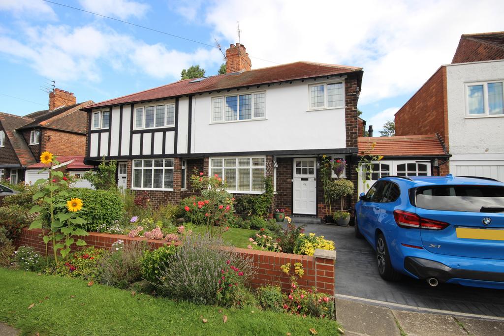 Hartley Avenue, Monkseaton, Whitley... 3 bed semidetached house £440,000