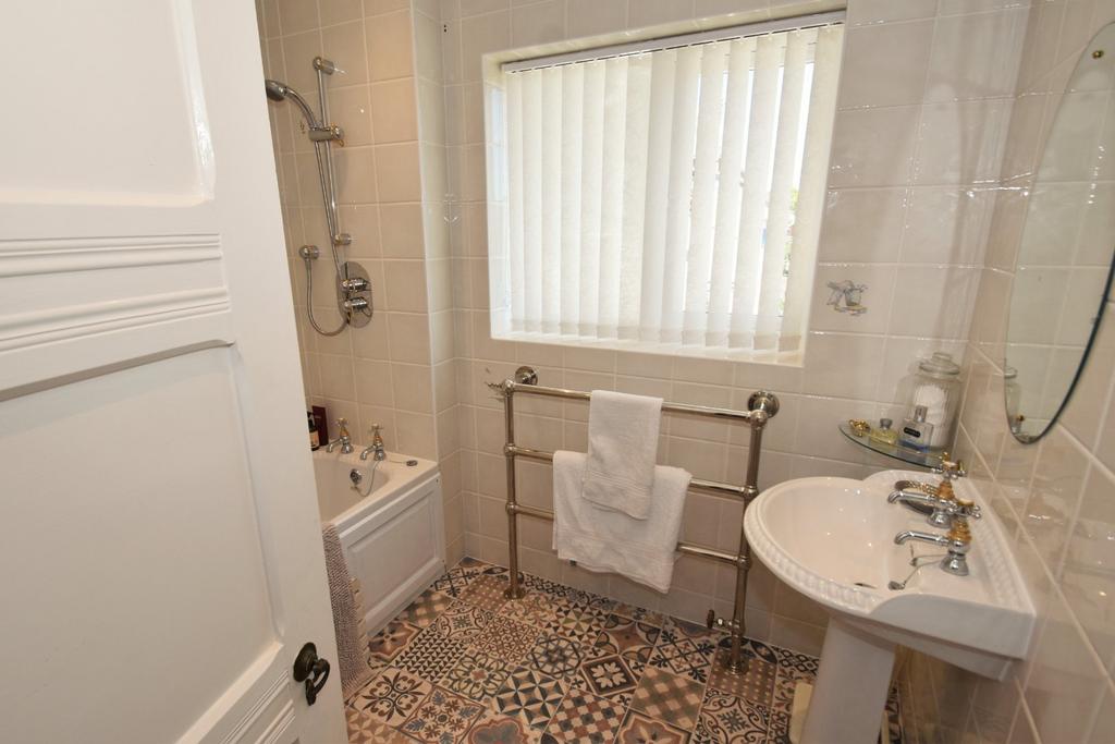 Crediton - Seddons