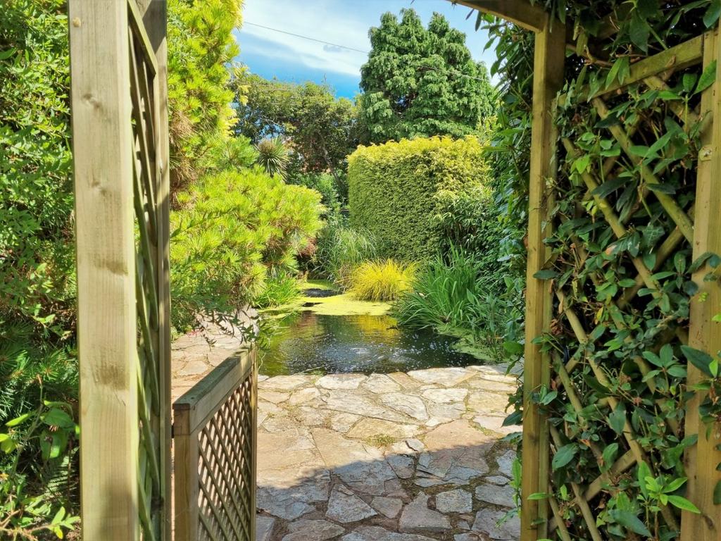 Crediton - Seddons