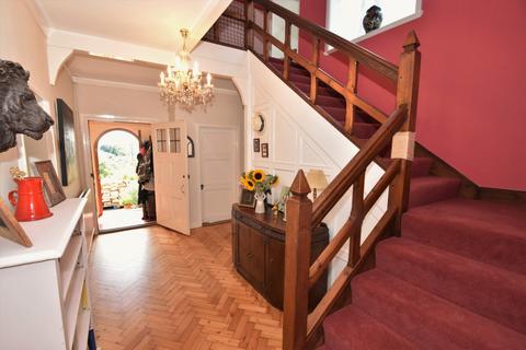 Westbury Alexandra Road, Crediton, EX17 2DZ