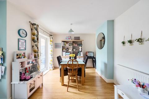 1 Chase Gardens, Waltham Chase, Southampton, SO32 2ES