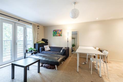 2 bedroom apartment for sale, St George's Way, Peckham, SE15