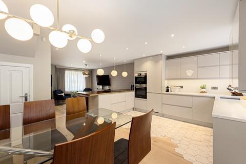 40 Crosier Close, London, SE3 8NT