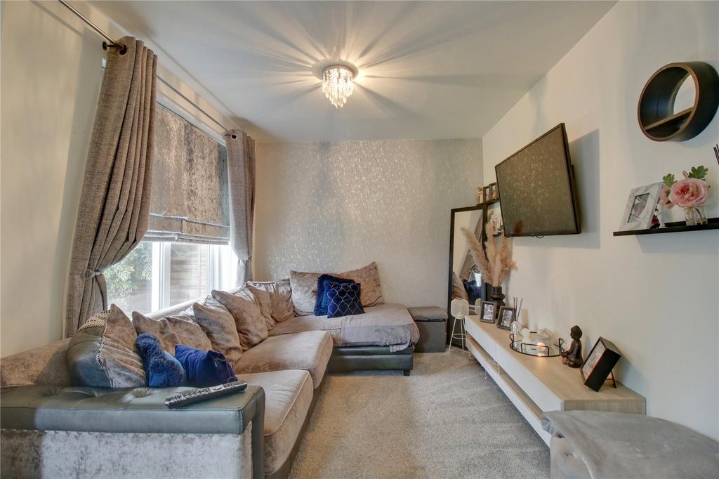 Langley Road, Bramley, Leeds, West Yorkshire, LS13 3 bed semidetached