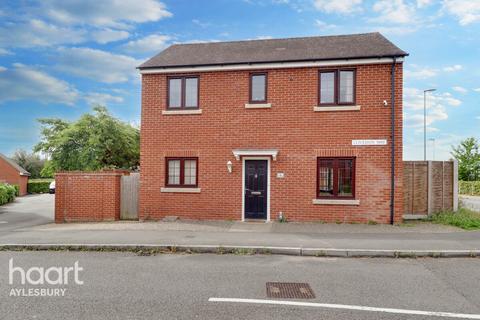 3 bedroom detached house for sale - Clivedon Way, Aylesbury