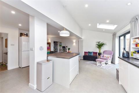 14 Buristead Road, Great Shelford, Cambridge, CB22 5EJ