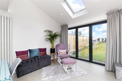 14 Buristead Road, Great Shelford, Cambridge, CB22 5EJ