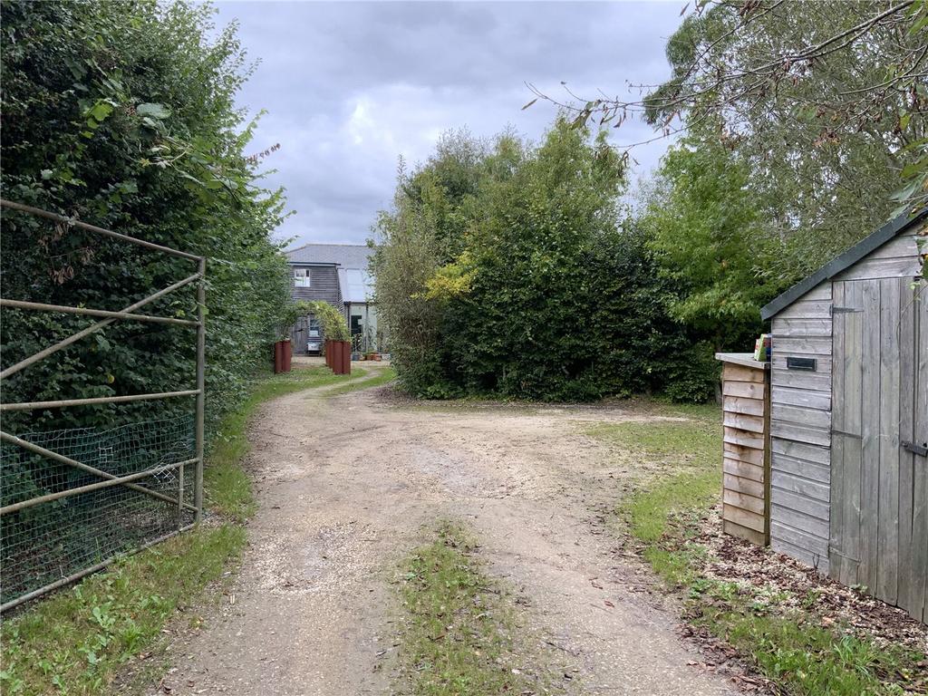 Driveway/Parking