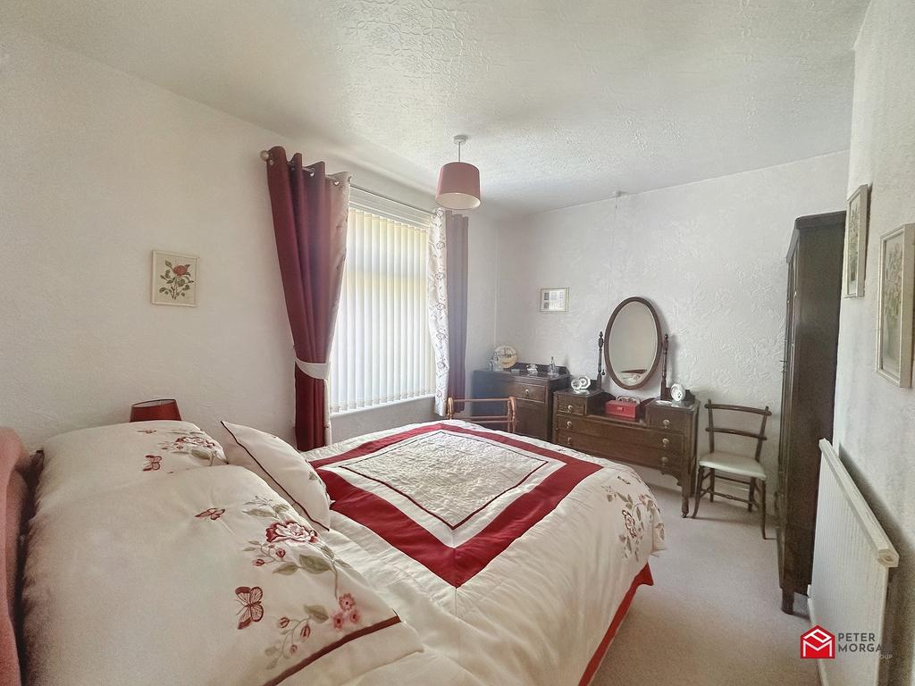 Swan Road, Baglan, Port Talbot, Neath Port Talbot. SA12 8BN 3 bed