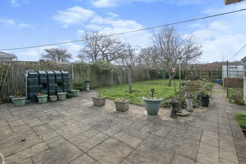 2 bedroom bungalow for sale - Hemsby, Great Yarmouth NR29