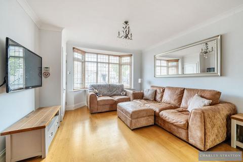 3 bedroom end of terrace house for sale, Harwood Avenue, Hornchurch