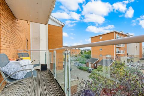 2 bedroom apartment for sale, Sienna House, Lynton Court