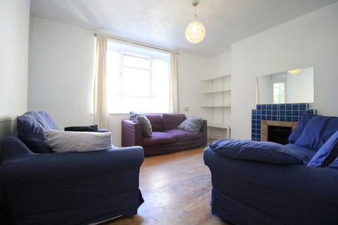3 bedroom flat to rent - Charles Square, London N1