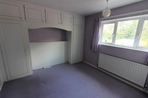 3 bedroom terraced house for sale, Monmouth Drive, Eyres Monsell, Leicester