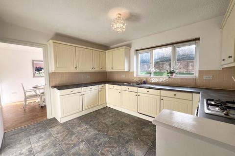 6 bedroom detached house for sale, 4 Nyth Yr Eos, Rhoose, The Vale of Glamorgan CF62 3LG