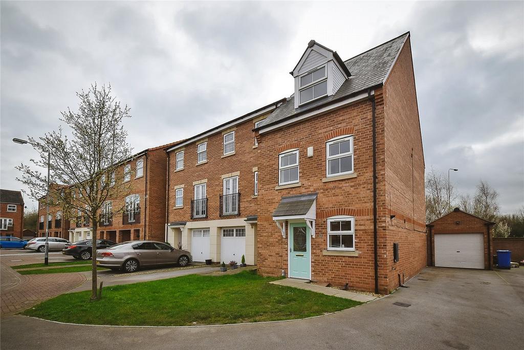 Kings Court, Market Weighton, York, YO43 3 bed end of terrace house £875 pcm (£202 pw)