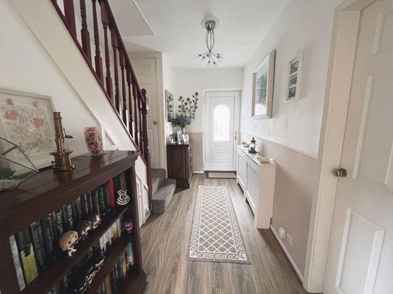 Valley Road, Streetly, Sutton Coldfield 3 bed semidetached house for