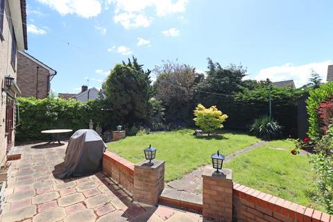 4 bedroom detached house for sale, The Street, Capel St. Mary