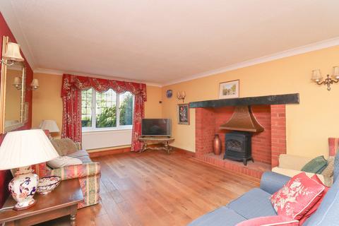 4 bedroom detached house for sale, The Street, Capel St. Mary