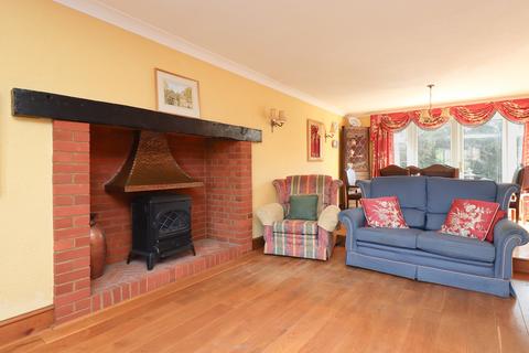 4 bedroom detached house for sale, The Street, Capel St. Mary