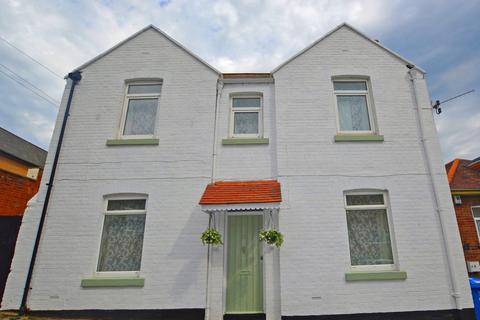 3 bedroom detached house for sale - Springhill Road, Scarborough YO12
