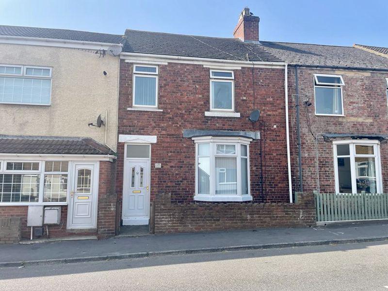 Auckland Terrace, Shildon 3 bed terraced house to rent £525 pcm (£121 pw)