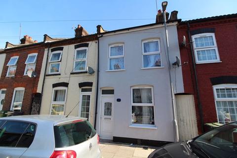 2 bedroom terraced house for sale, Hampton Road, Luton