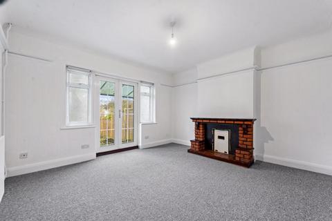 3 bedroom bungalow for sale, Park Hill Close, Carshalton