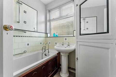 17 Park Hill Close, Carshalton, SM5 3QW