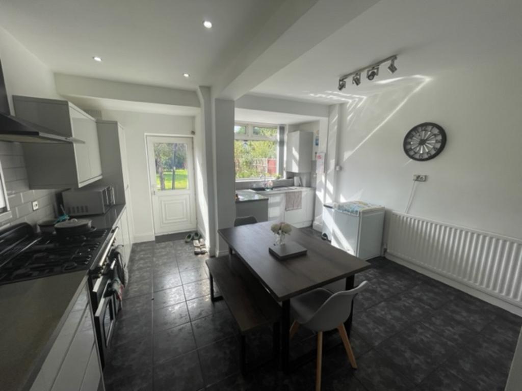 255 bromford road kitchen diner x2