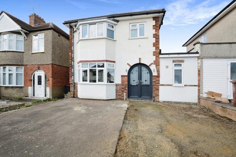49 Central Avenue, Northampton, NN2 8EA