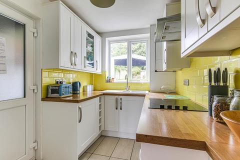 31 Foxearth Road, South Croydon, CR2 8EL