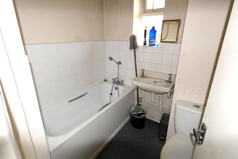 1 bedroom flat for sale, Broxburn Drive, South Ockendon, Essex