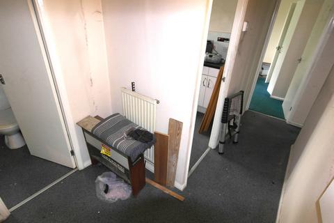 1 bedroom flat for sale, Broxburn Drive, South Ockendon, Essex