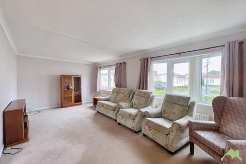 2 bedroom park home for sale, Newlyn Court, Newlyn Avenue, Blackpool