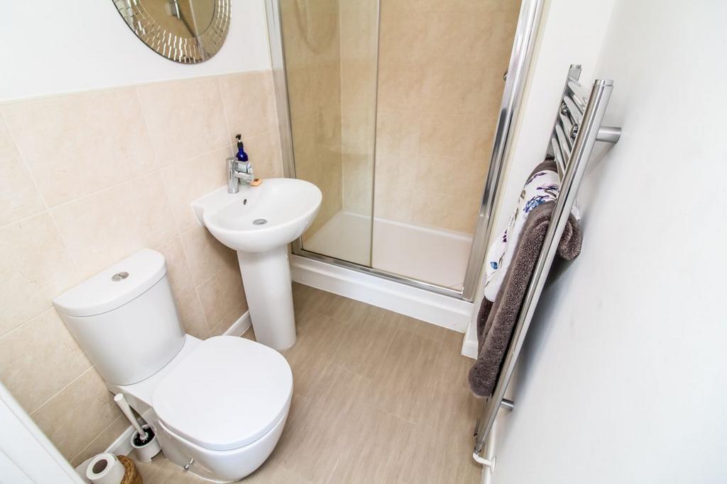 Bedroom Two En-suite