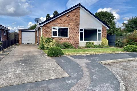 3 bedroom bungalow to rent - Sycamore Close, Radcliffe On Trent, Nottingham, NG12 2DJ
