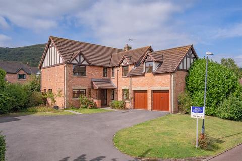 5 bedroom detached house for sale, The Crescent, Upper Welland, Malvern, WR14 4JG