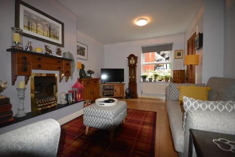 3 bedroom terraced house for sale, 2 Glan Y Werydd, St. Annes Square, Barmouth, LL42 1AS