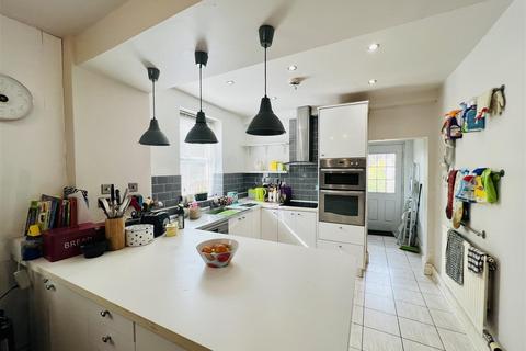 3 bedroom semi-detached house for sale - Heol Cennen, Ffairfach, Llandeilo