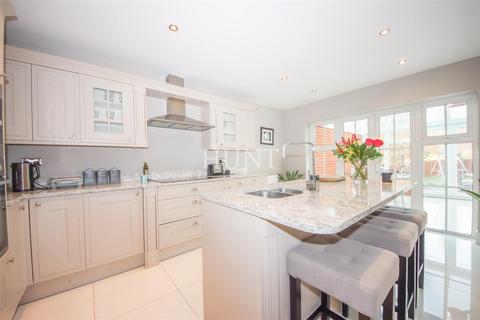 4 bedroom semi-detached house for sale, Hazel Lane, The Avenue, Repton Park IG6