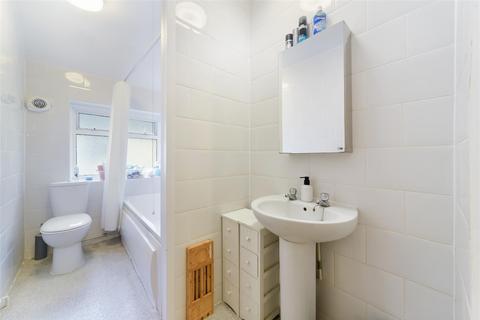 23 Horsley Close, Epsom, KT19 8HB