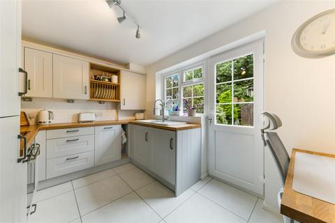 31 Stevens Close, Epsom, KT17 4RG
